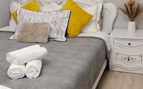 A Comfortable Apartment In The Center